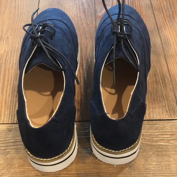New Women’s light weight oxfords - Picture 4 of 4